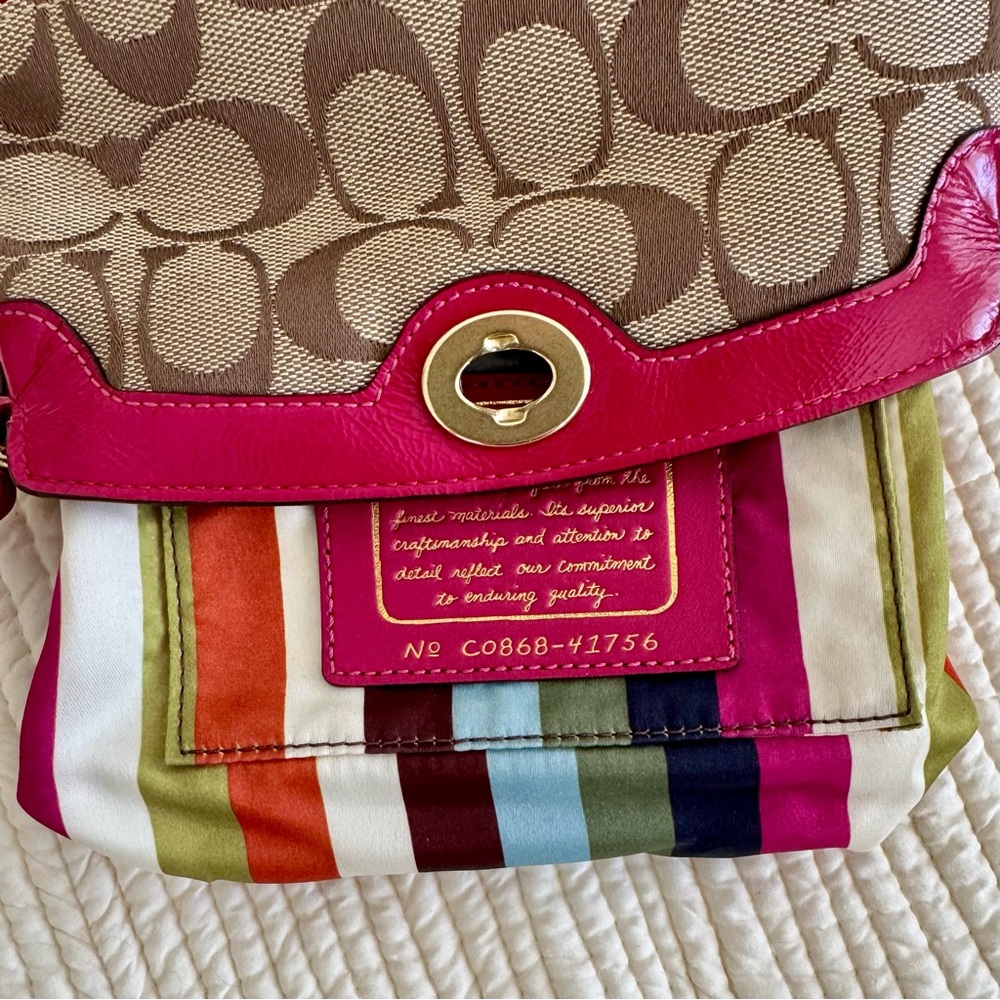 Coach Legacy Signature C Canvas and Pink Leather Wristlet 2008 Style 41756 - Picture 15 of 16
